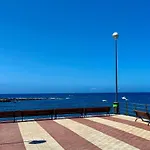 La Caleta Penthouse * 阿德耶