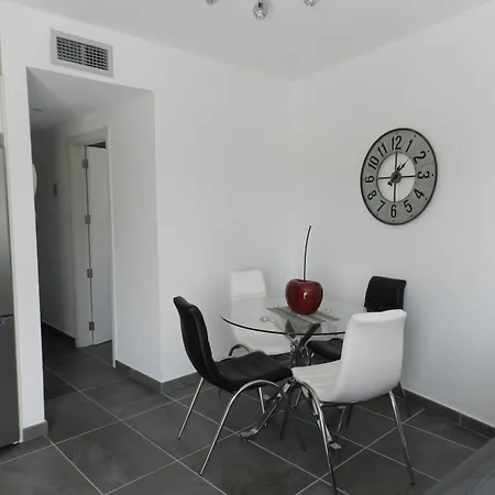 Апартаменти La Caleta Penthouse Адехе
