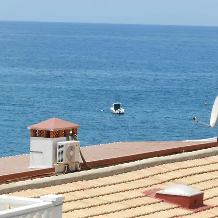 Апартаменти La Caleta Penthouse *