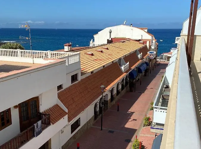 La Caleta Penthouse Appartement *